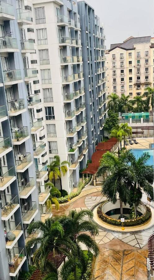 One Palm Tree Villas Short Walk Via Runway Manila Naia T3 帕赛 外观 照片